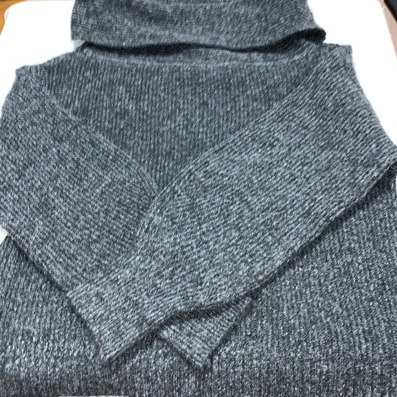 NWT Altar'd State Wo size Small gray  Sweater. COWL NECK SOFT COMFY SWEATER NEW - Picture 12 of 12